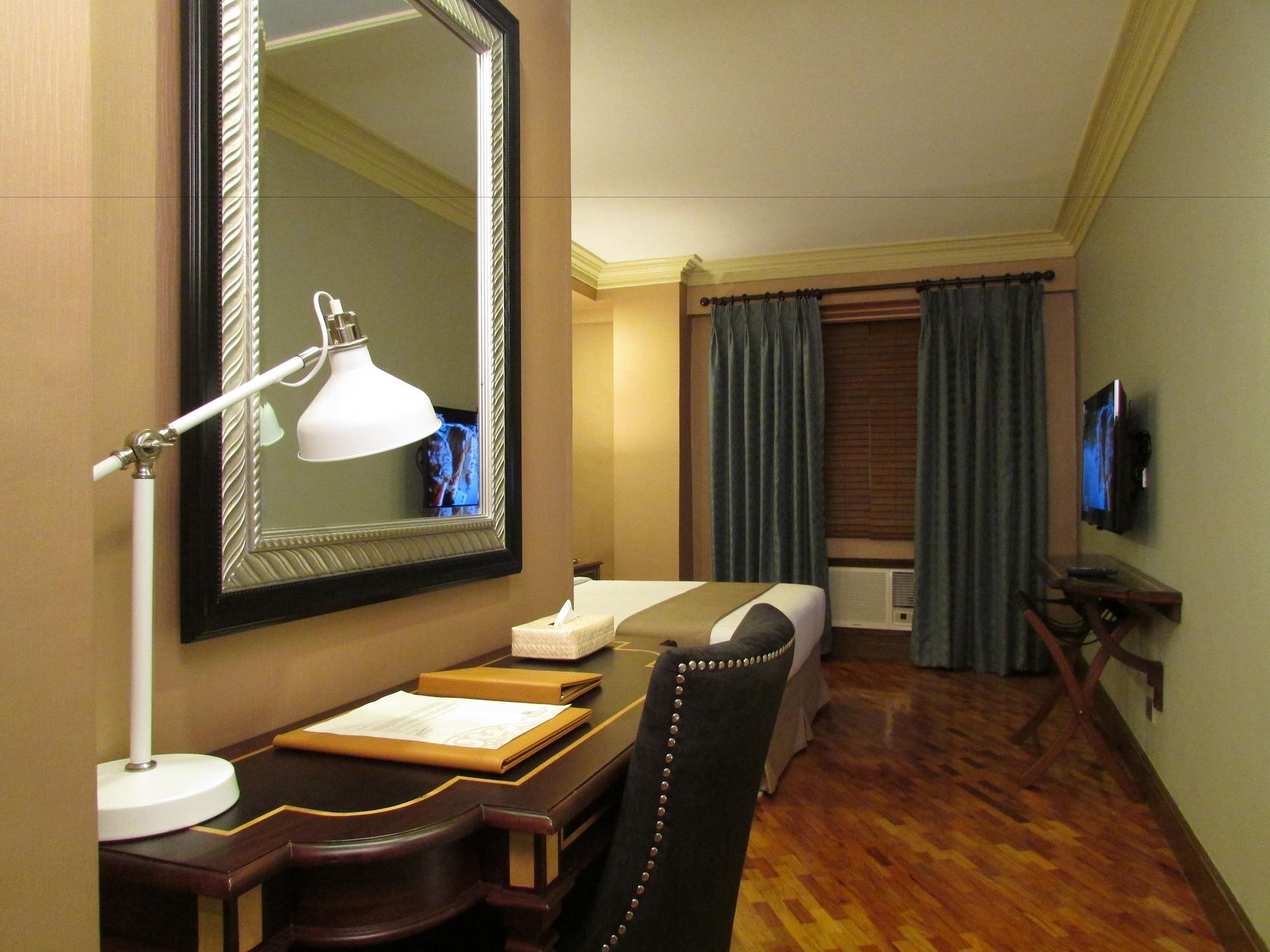 Herald Suites Polaris Makati City Exteriör bild