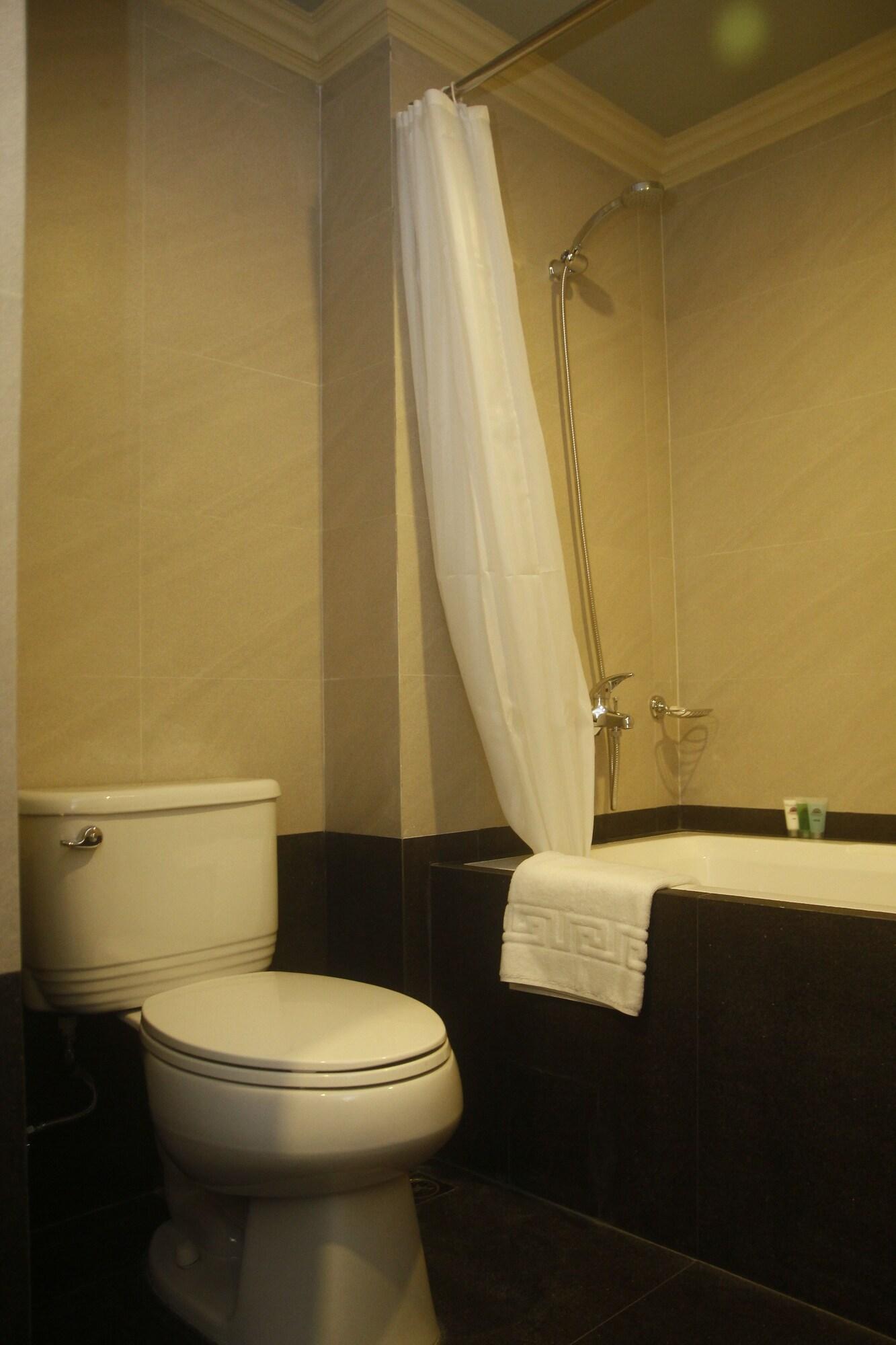 Herald Suites Polaris Makati City Exteriör bild