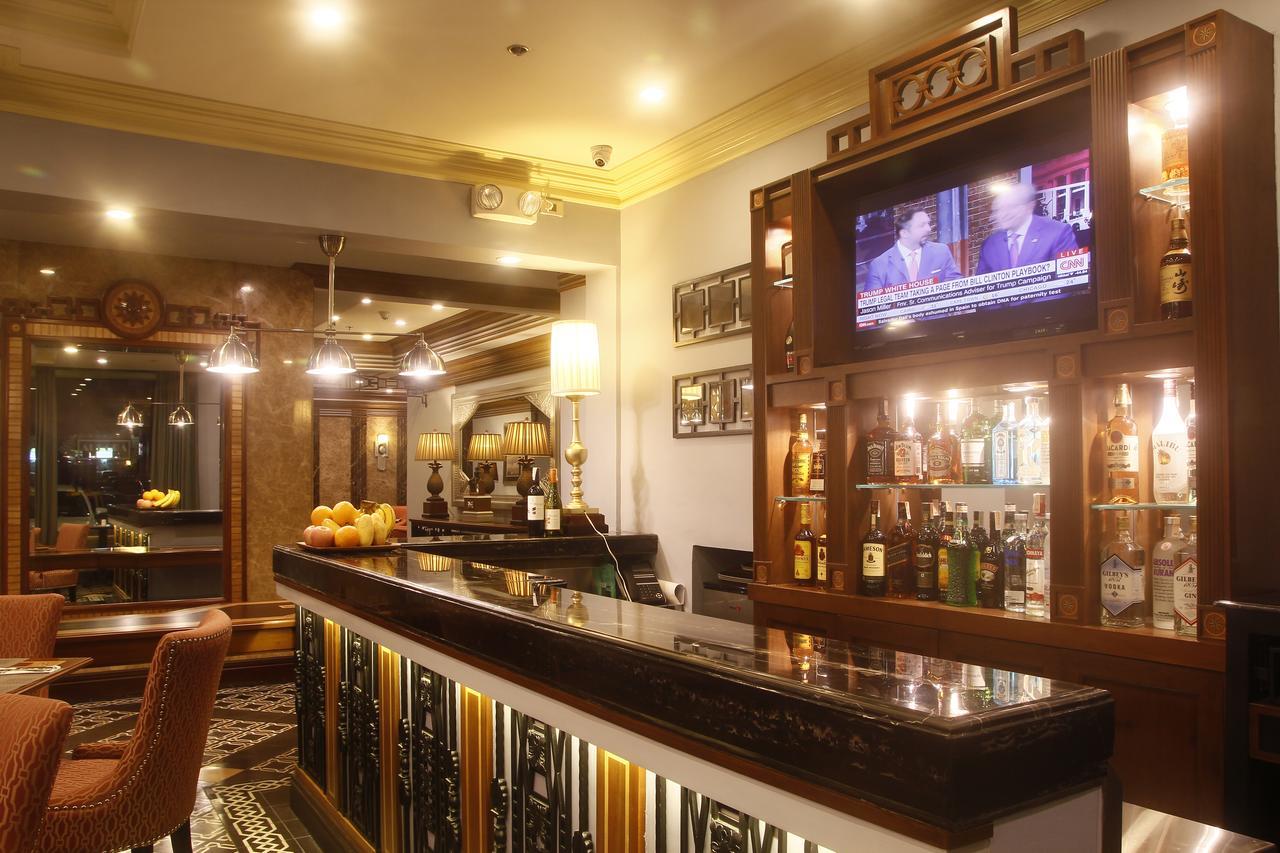 Herald Suites Polaris Makati City Exteriör bild