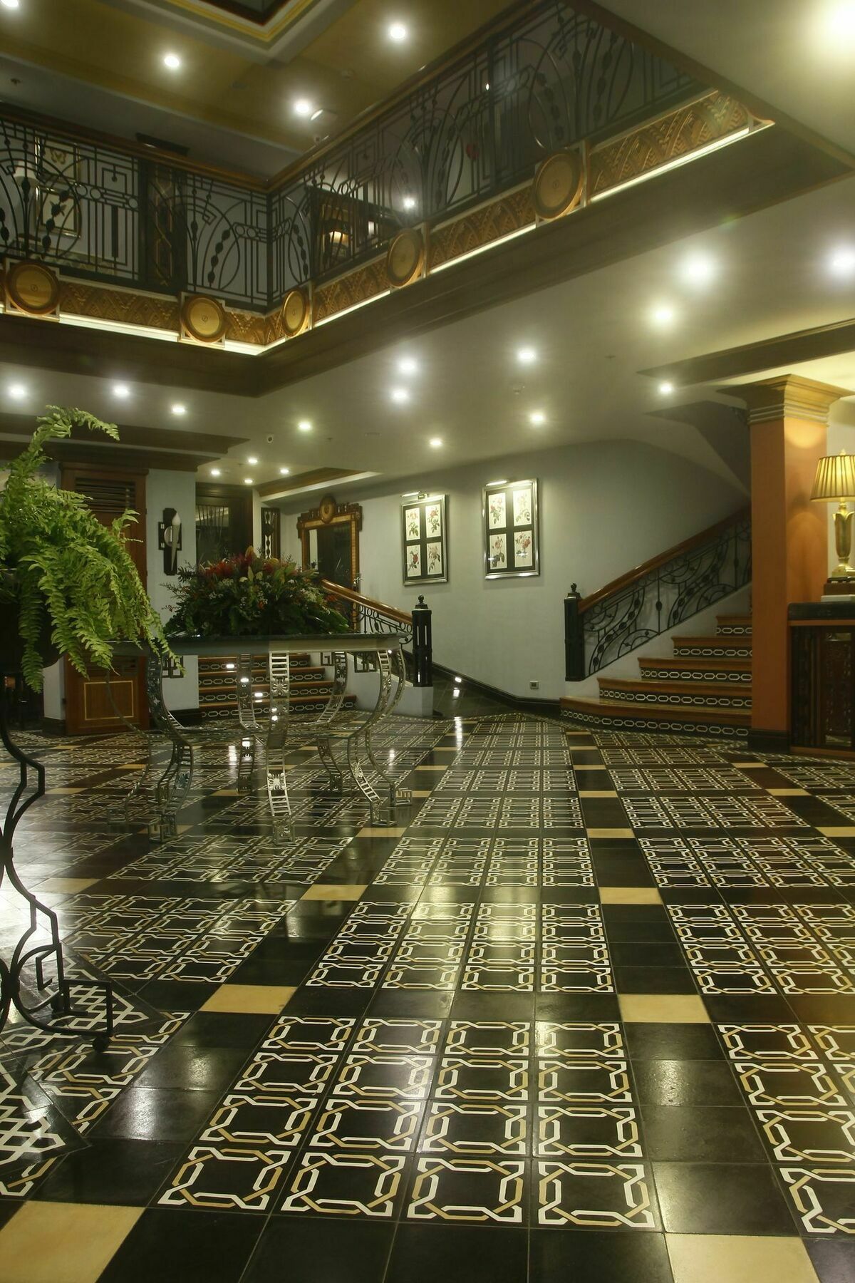 Herald Suites Polaris Makati City Exteriör bild